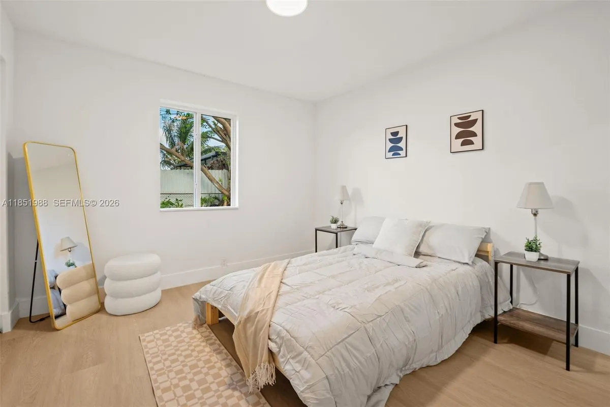 6965 NW 21st Ct, Miami FL 33147