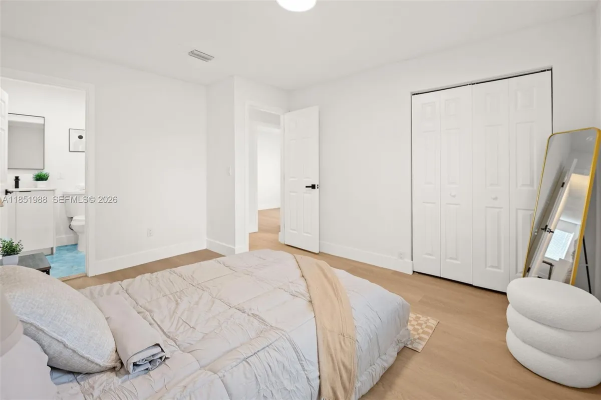 6965 NW 21st Ct, Miami FL 33147