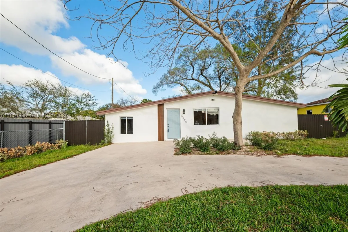 6965 NW 21st Ct, Miami FL 33147