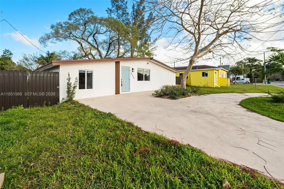 6965 NW 21st Ct, Miami FL 33147