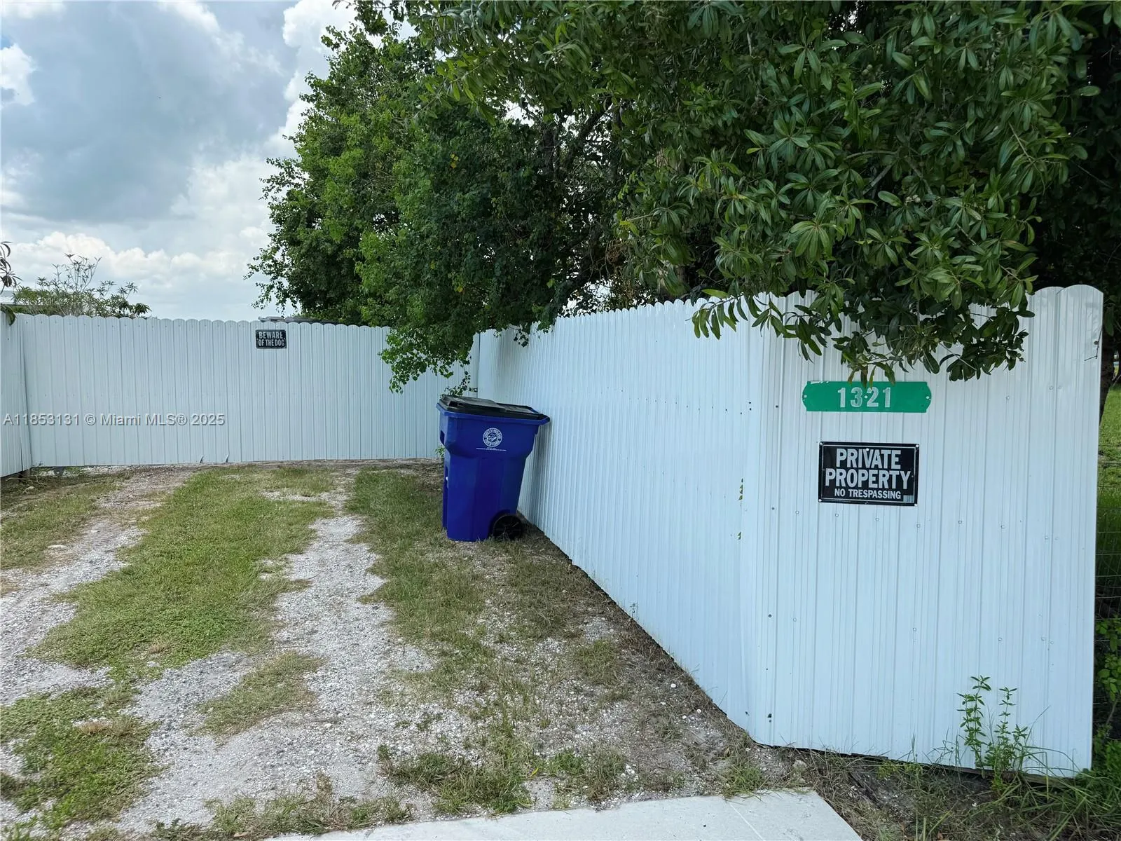 1321 BLUFF HAMMOCK RD, Lorida FL 33857