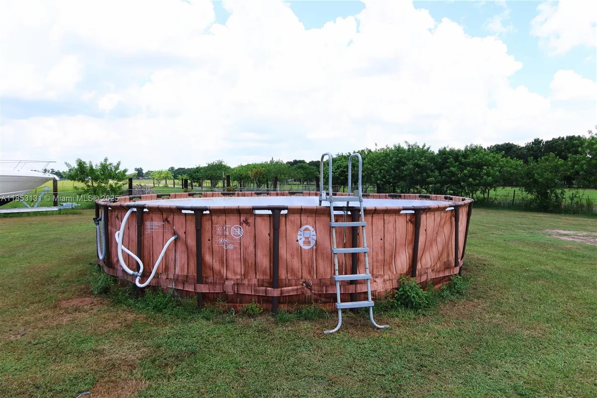 1321 BLUFF HAMMOCK RD, Lorida FL 33857