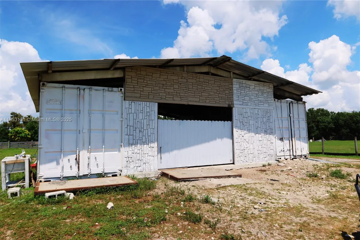 1321 BLUFF HAMMOCK RD, Lorida FL 33857