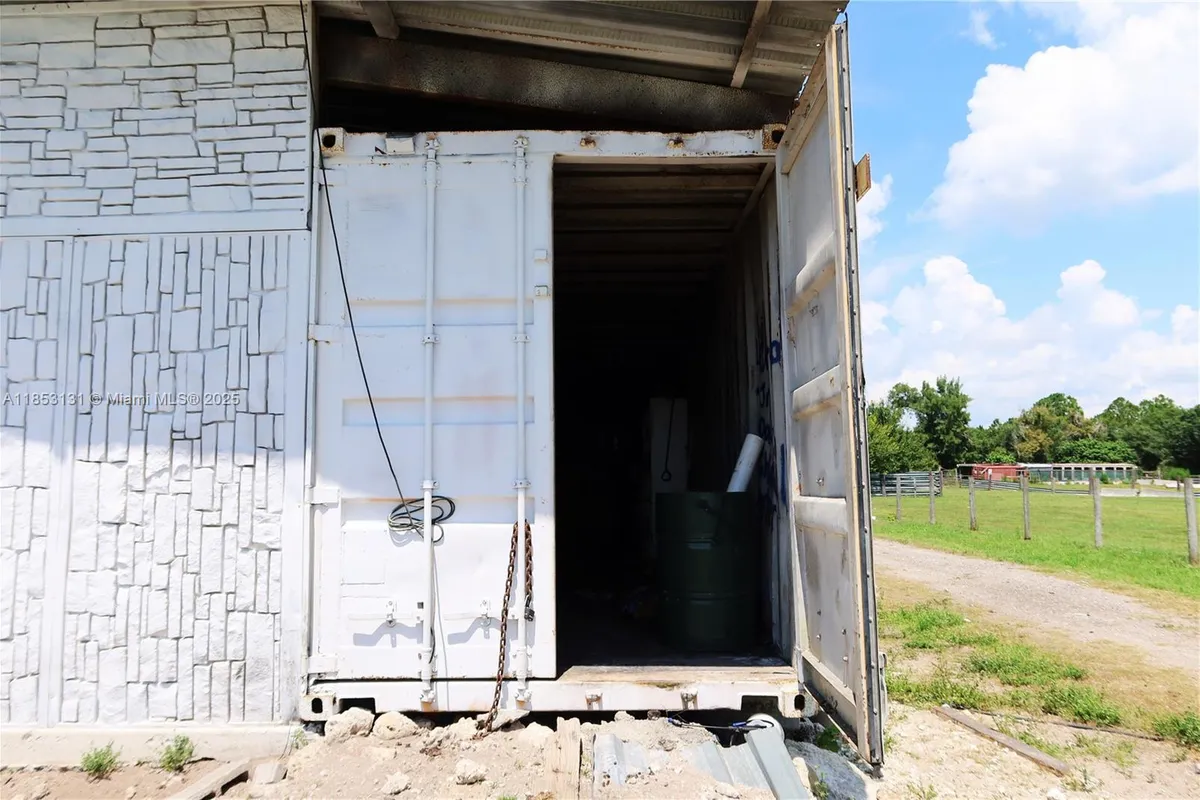 1321 BLUFF HAMMOCK RD, Lorida FL 33857