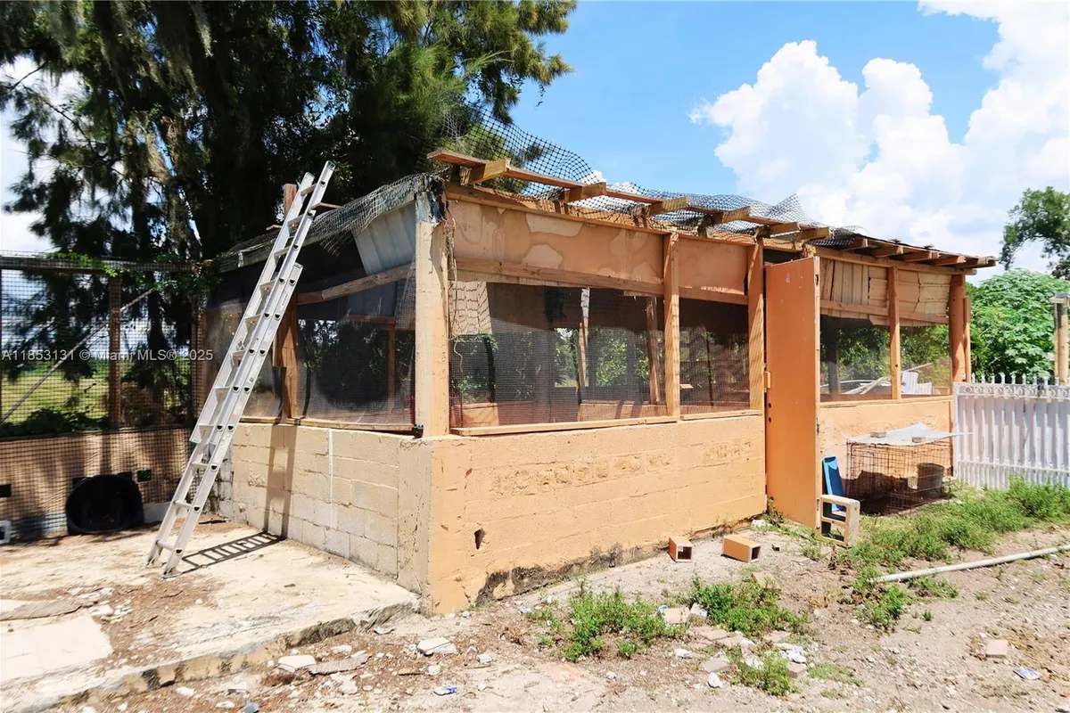 1321 BLUFF HAMMOCK RD, Lorida FL 33857