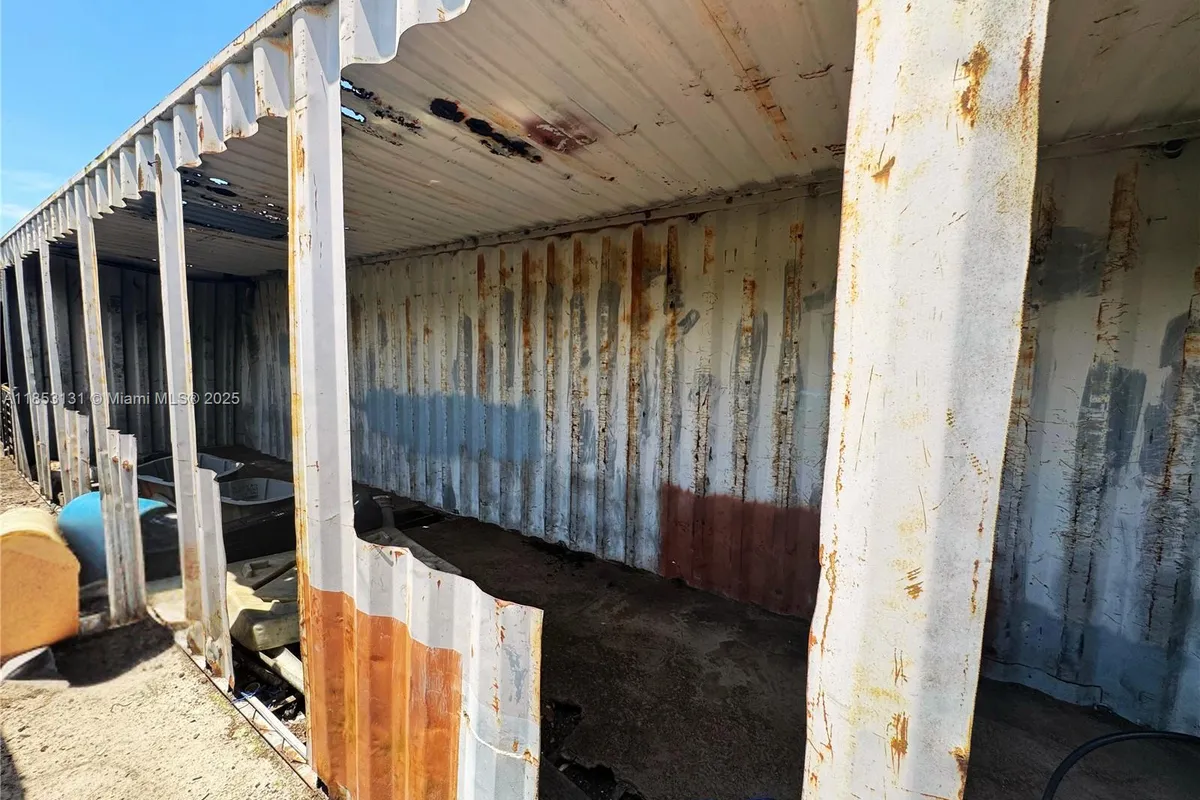 1321 BLUFF HAMMOCK RD, Lorida FL 33857