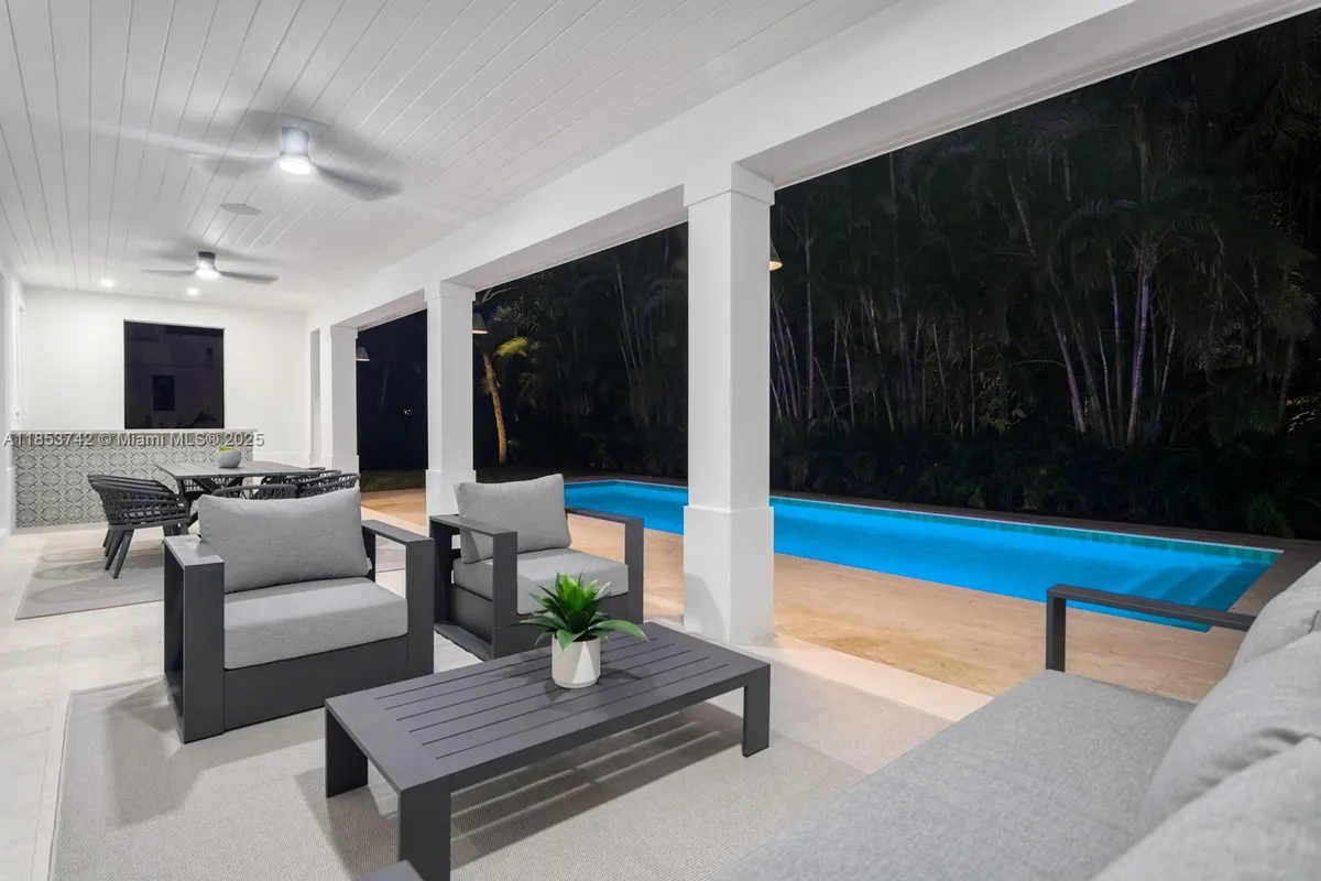 5835 SW 81st St, South Miami FL 33143