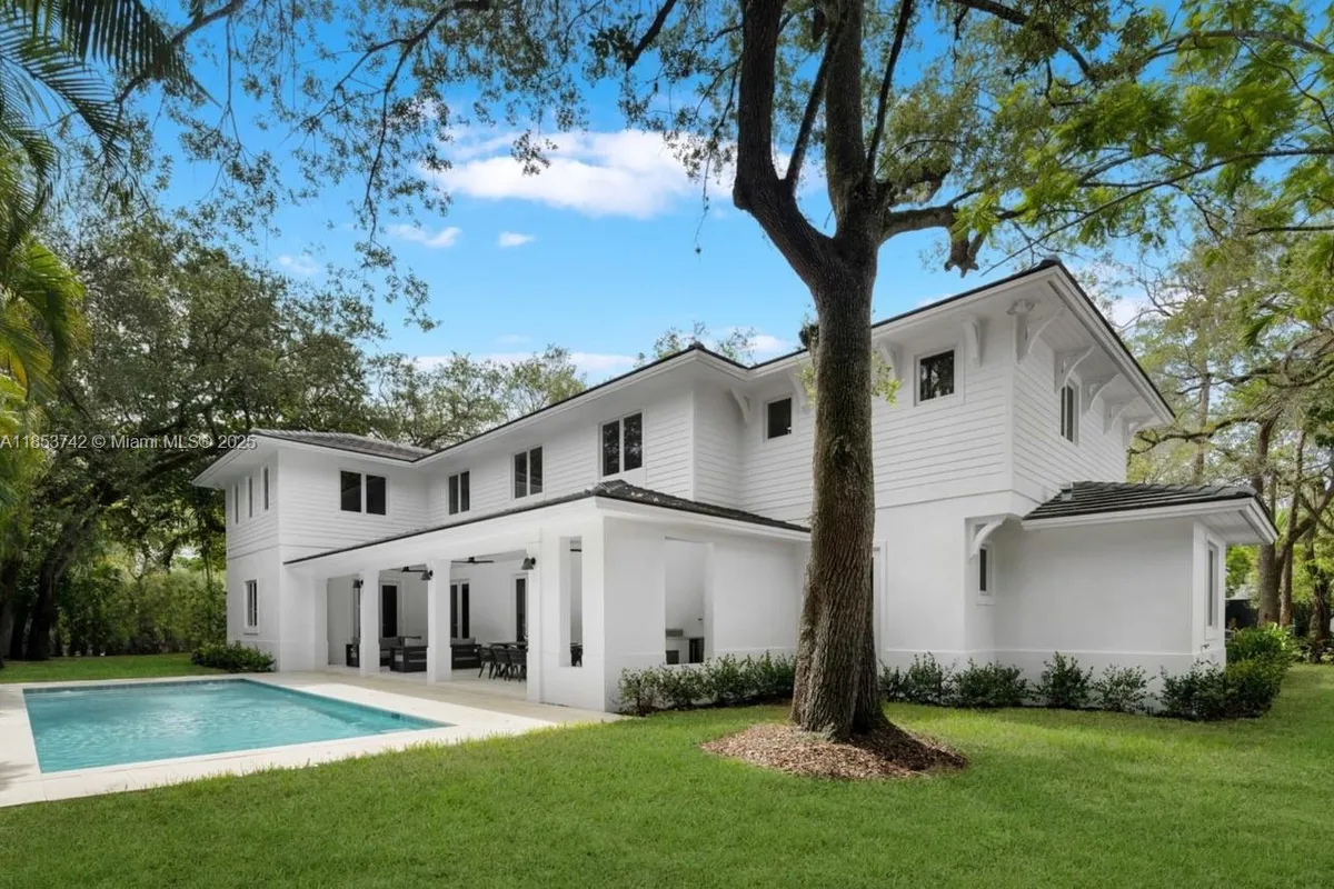 5835 SW 81st St, South Miami FL 33143