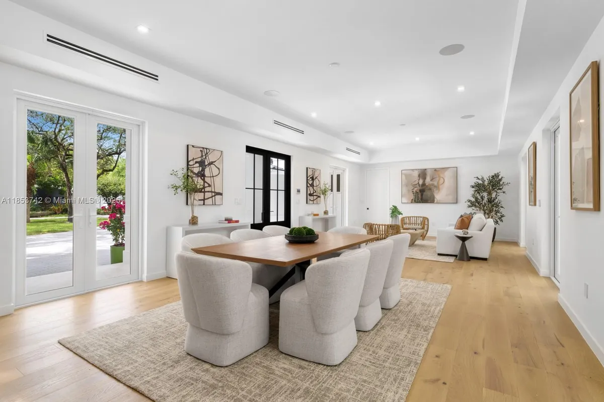 5835 SW 81st St, South Miami FL 33143