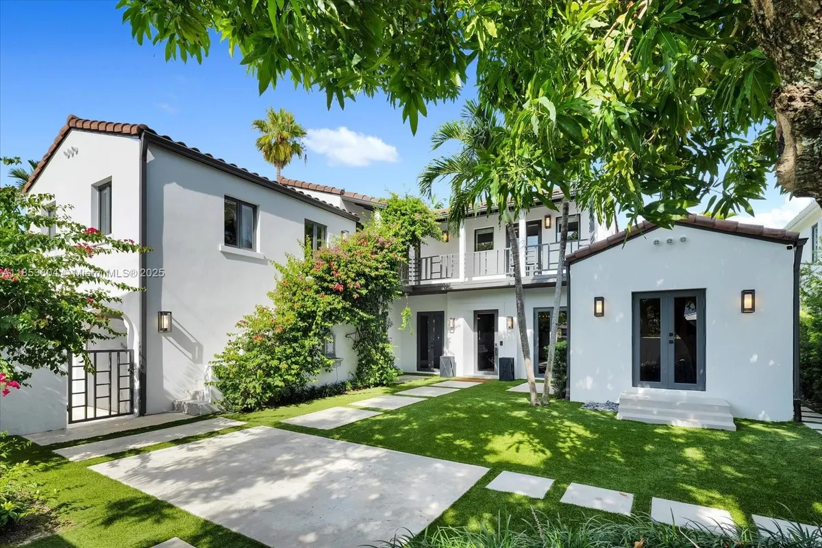 4475 N Meridian Ave, Miami Beach FL 33140