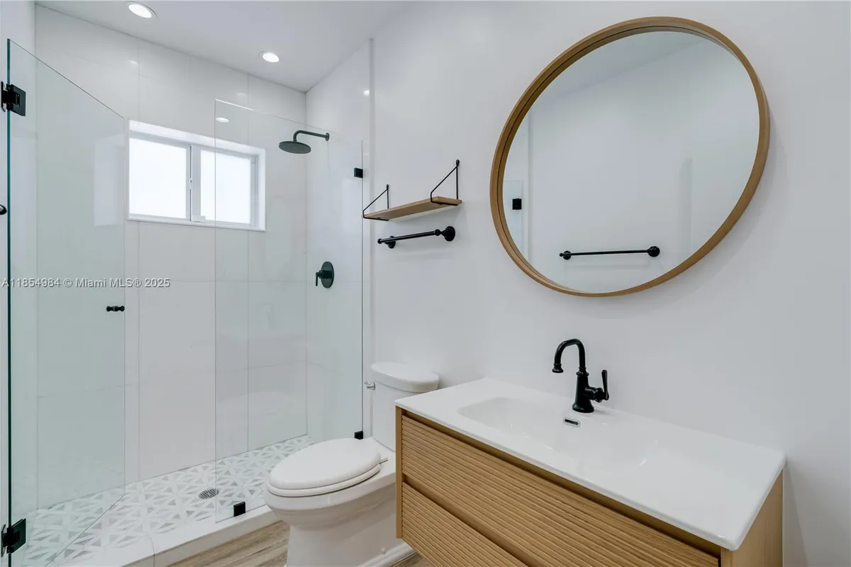 169 NE 48th St, Miami FL 33137