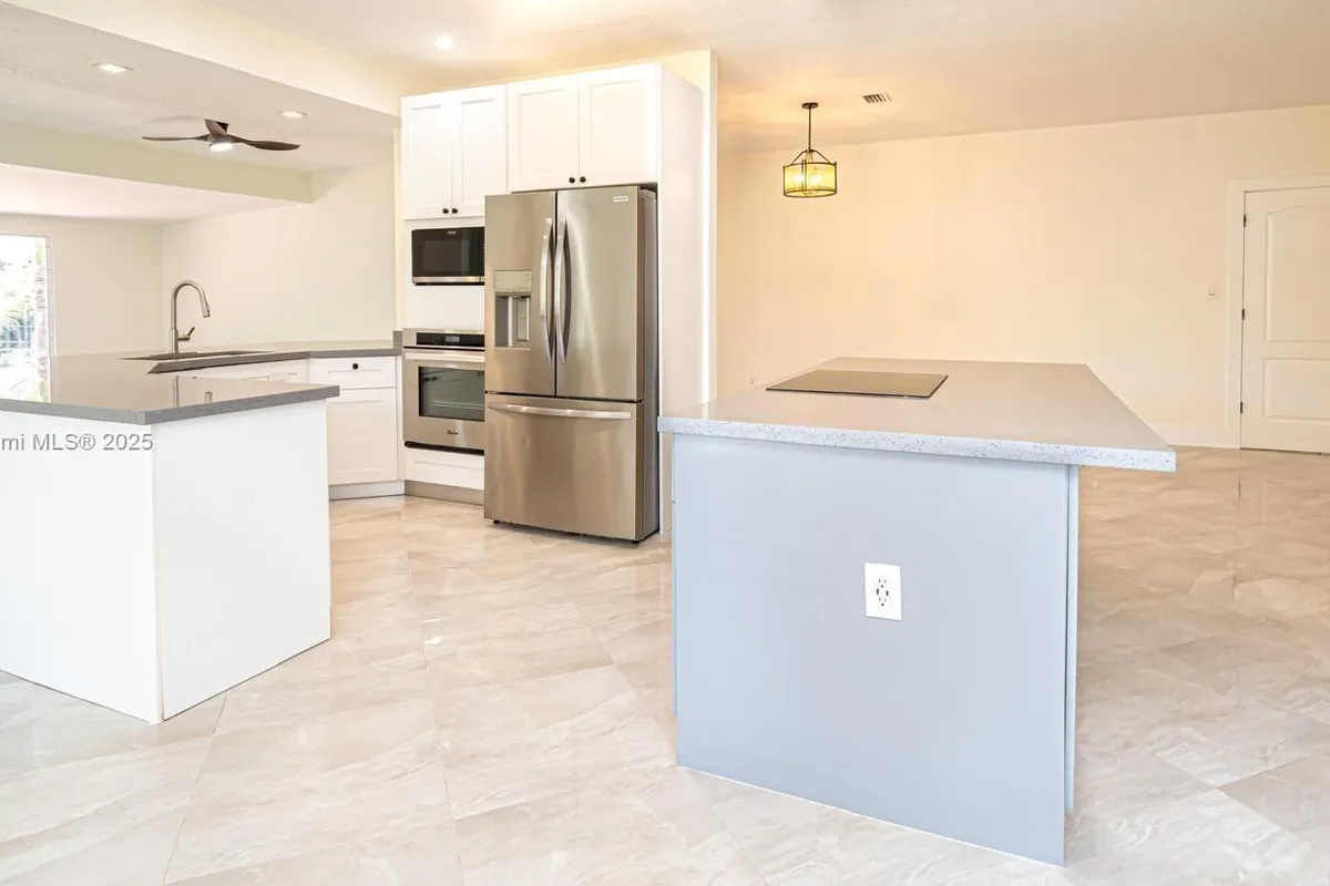 2810 SW 114th Ave, Miami FL 33165