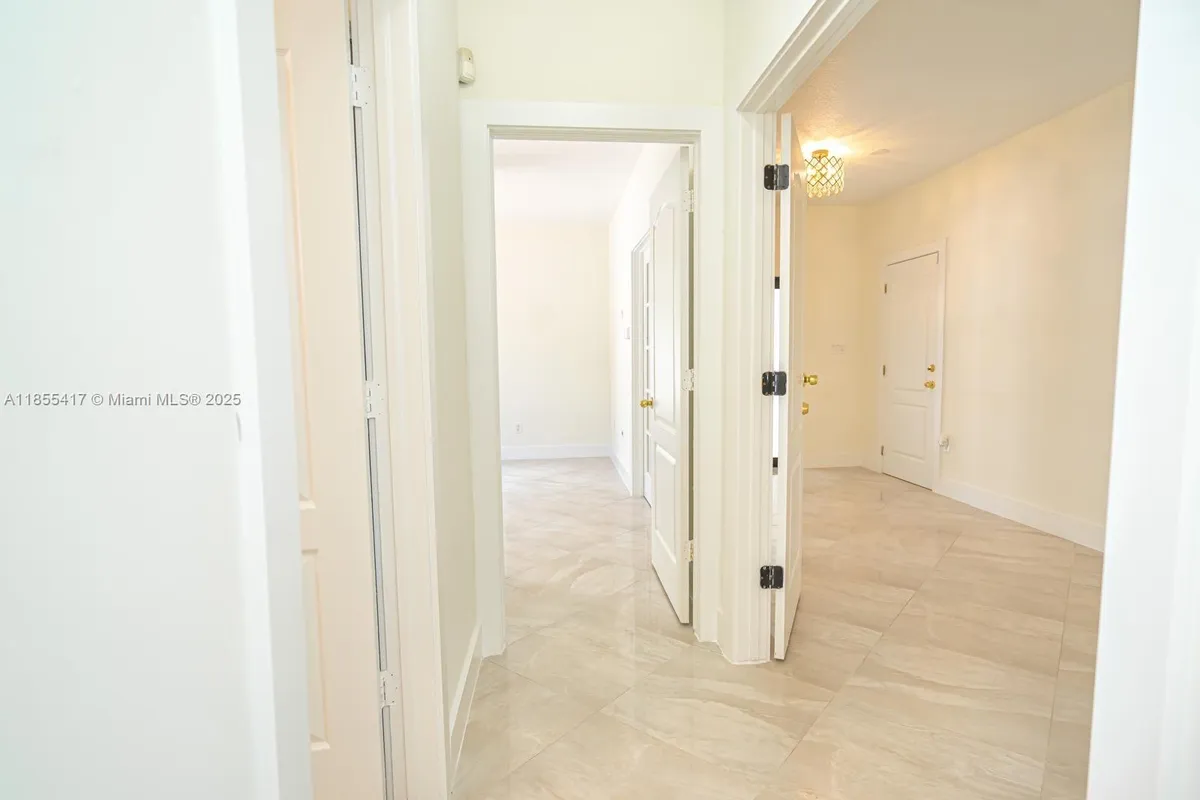 2810 SW 114th Ave, Miami FL 33165