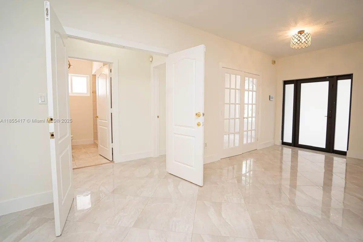 2810 SW 114th Ave, Miami FL 33165