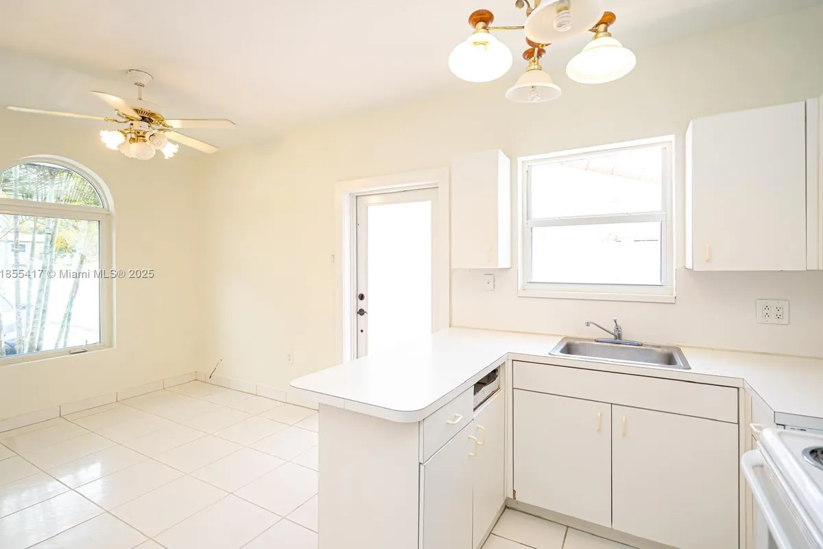 2810 SW 114th Ave, Miami FL 33165