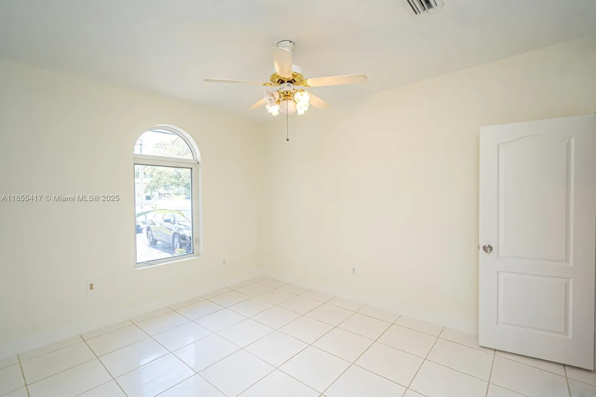 2810 SW 114th Ave, Miami FL 33165