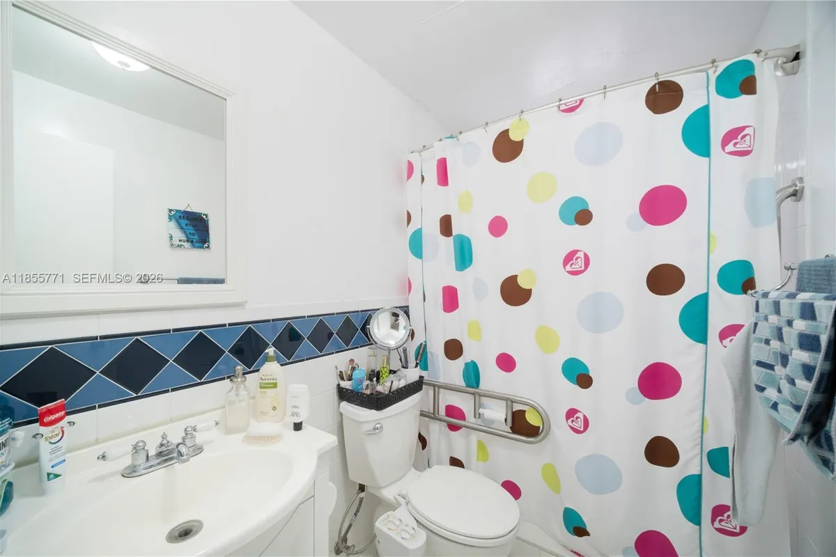 3715 SW 29th St, Miami FL 33134