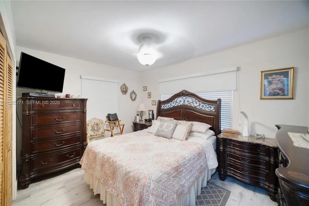 3715 SW 29th St, Miami FL 33134