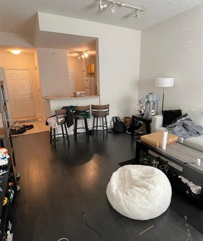 6001 SW 70th St # 127, South Miami FL 33143