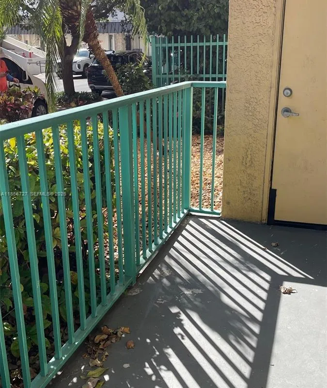 6001 SW 70th St # 127, South Miami FL 33143