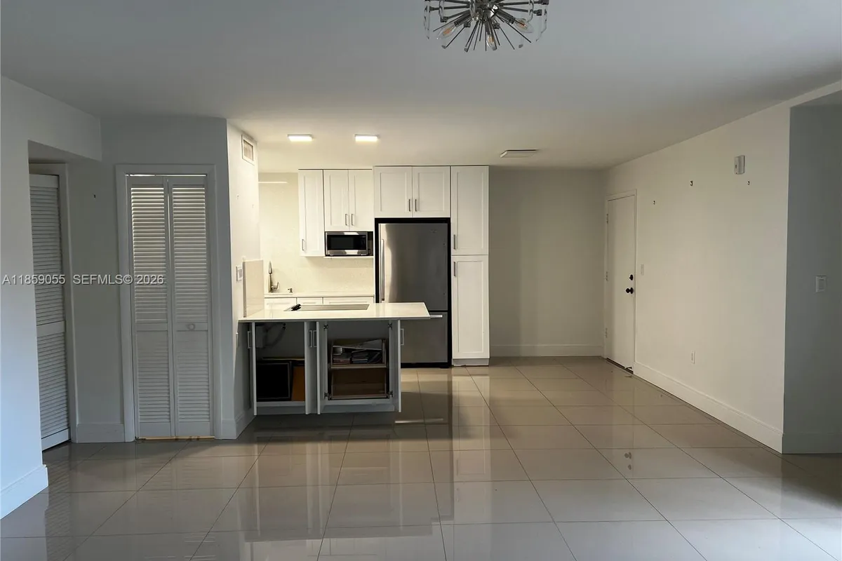 9350 SW 77th Ave # G1, Miami FL 33156