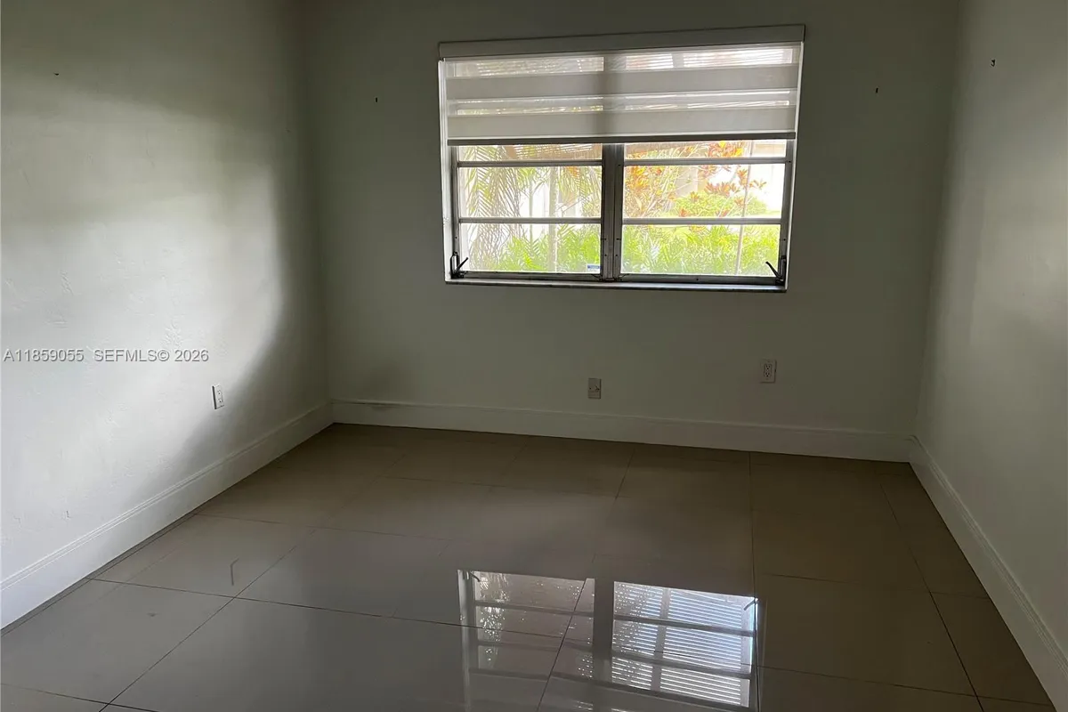 9350 SW 77th Ave # G1, Miami FL 33156