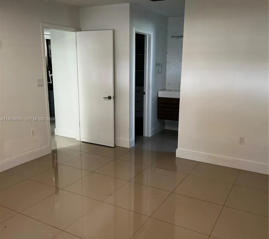 9350 SW 77th Ave # G1, Miami FL 33156