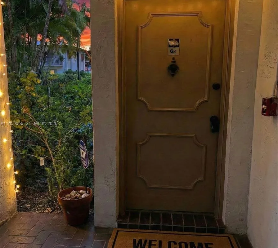 9350 SW 77th Ave # G1, Miami FL 33156