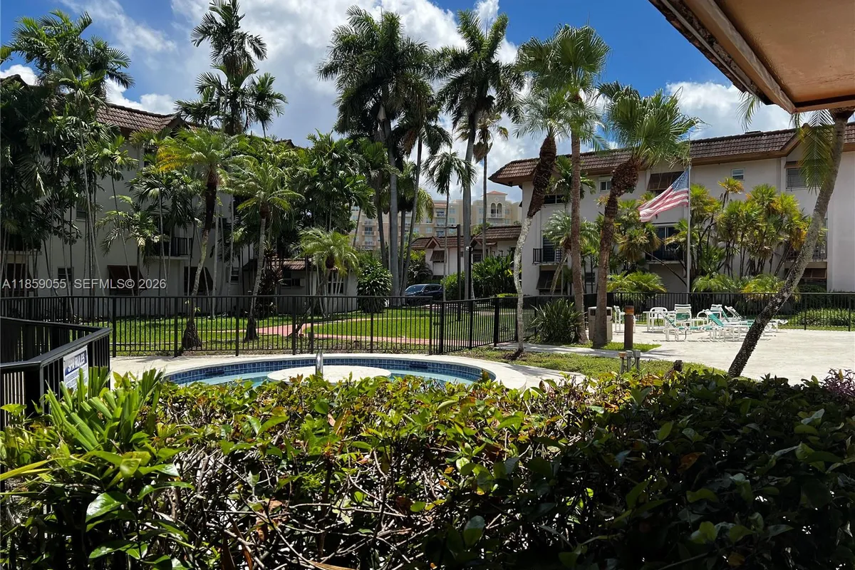 9350 SW 77th Ave # G1, Miami FL 33156