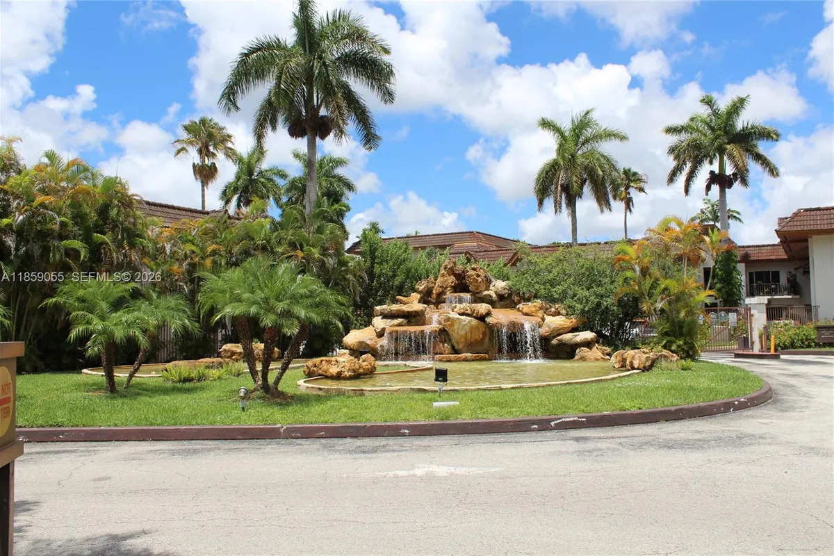 9350 SW 77th Ave # G1, Miami FL 33156