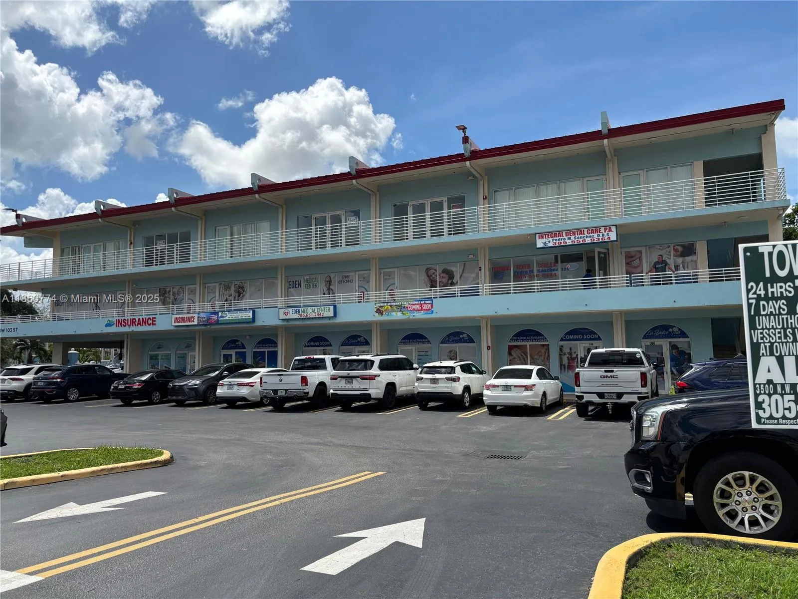 8302 NW 103rd St, Hialeah Gardens FL 33016