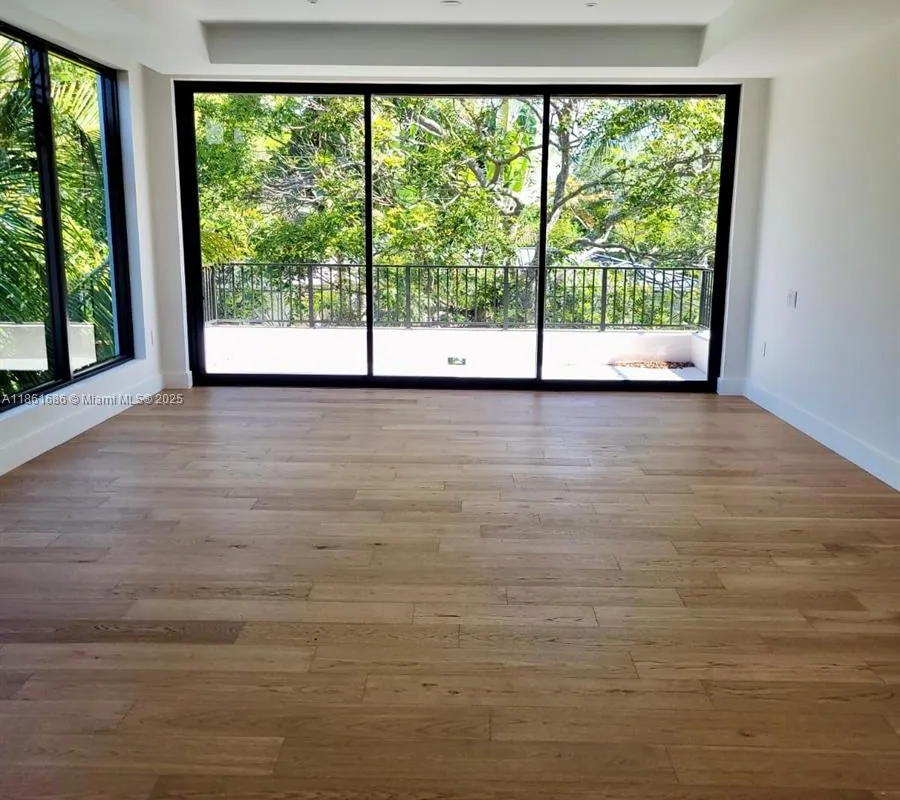 6250 SW 78th St, South Miami FL 33143