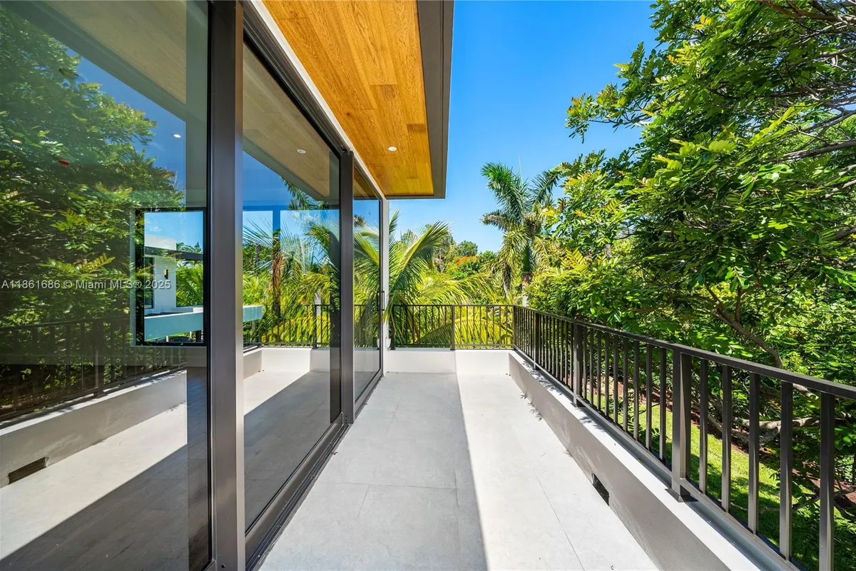 6250 SW 78th St, South Miami FL 33143