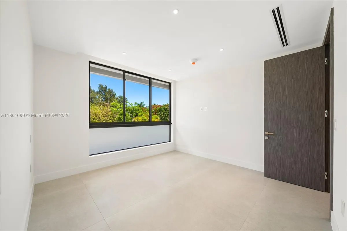 6250 SW 78th St, South Miami FL 33143