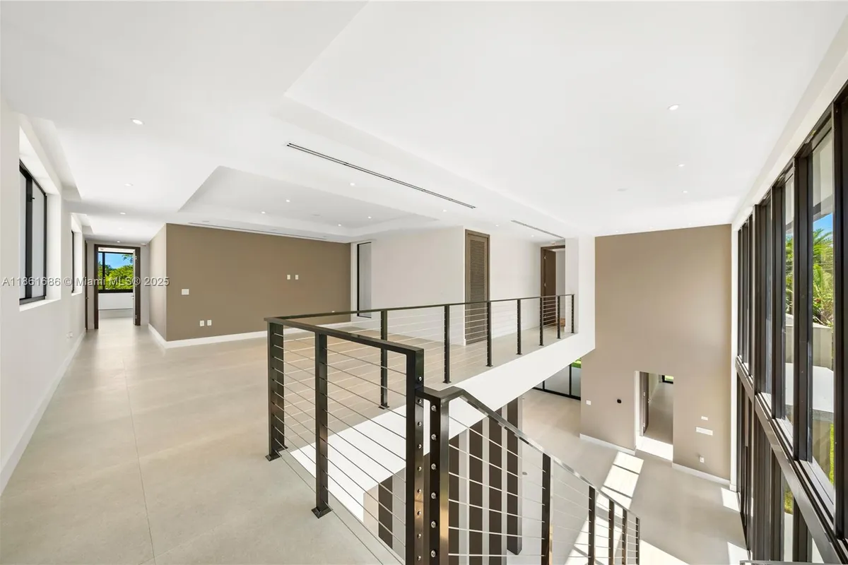 6250 SW 78th St, South Miami FL 33143