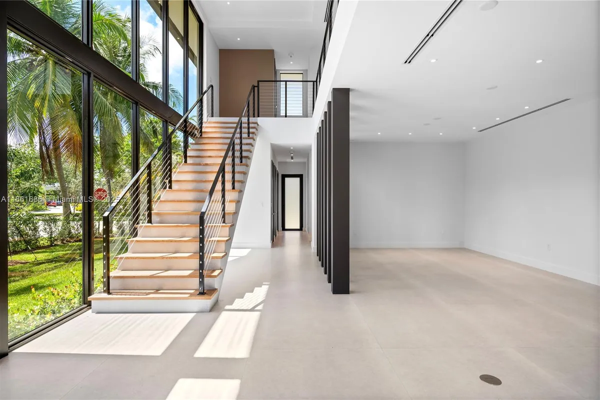 6250 SW 78th St, South Miami FL 33143