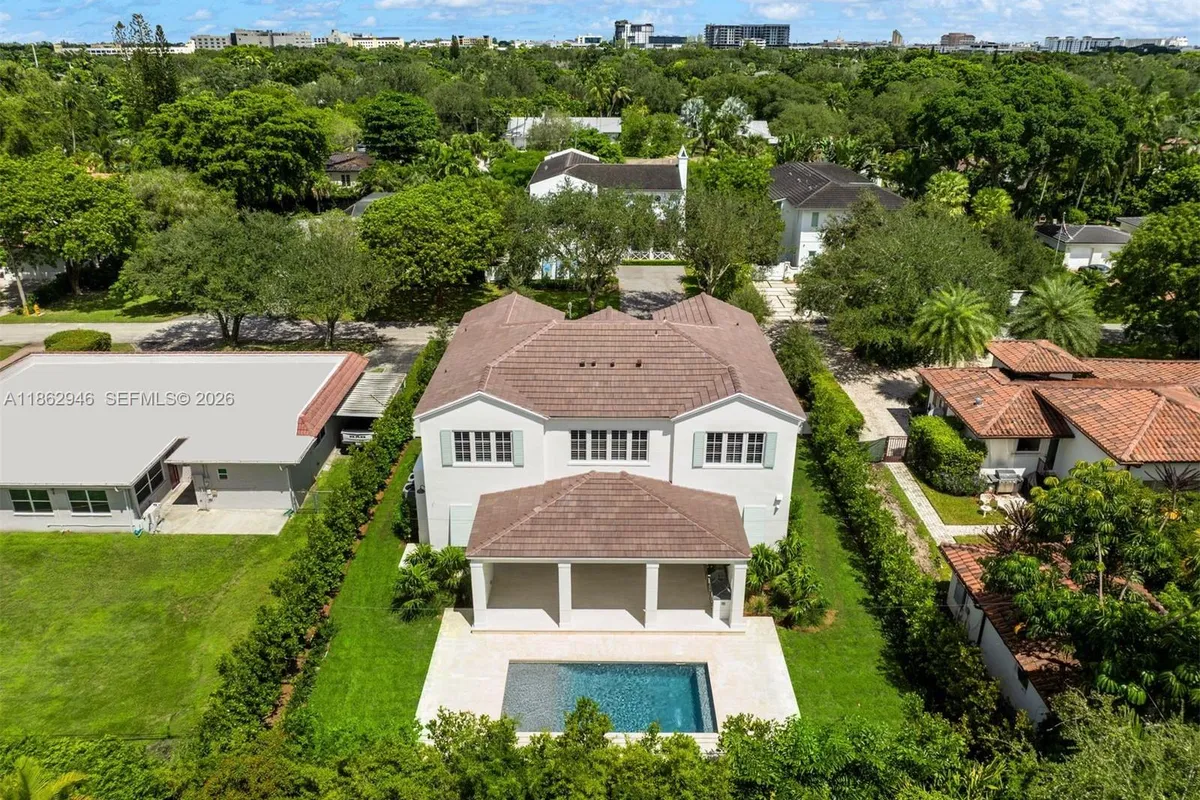 5950 SW 83rd St, South Miami FL 33143