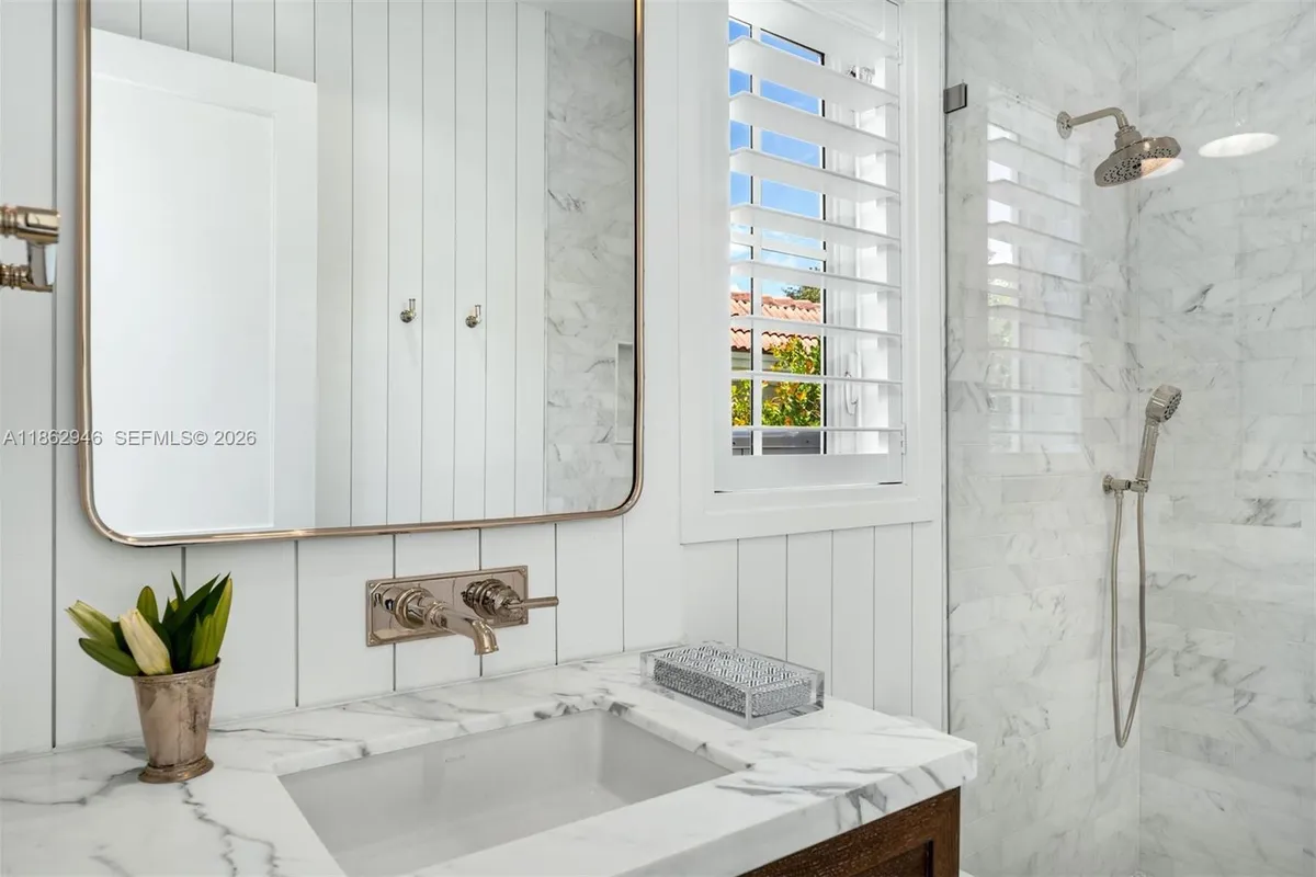 5950 SW 83rd St, South Miami FL 33143