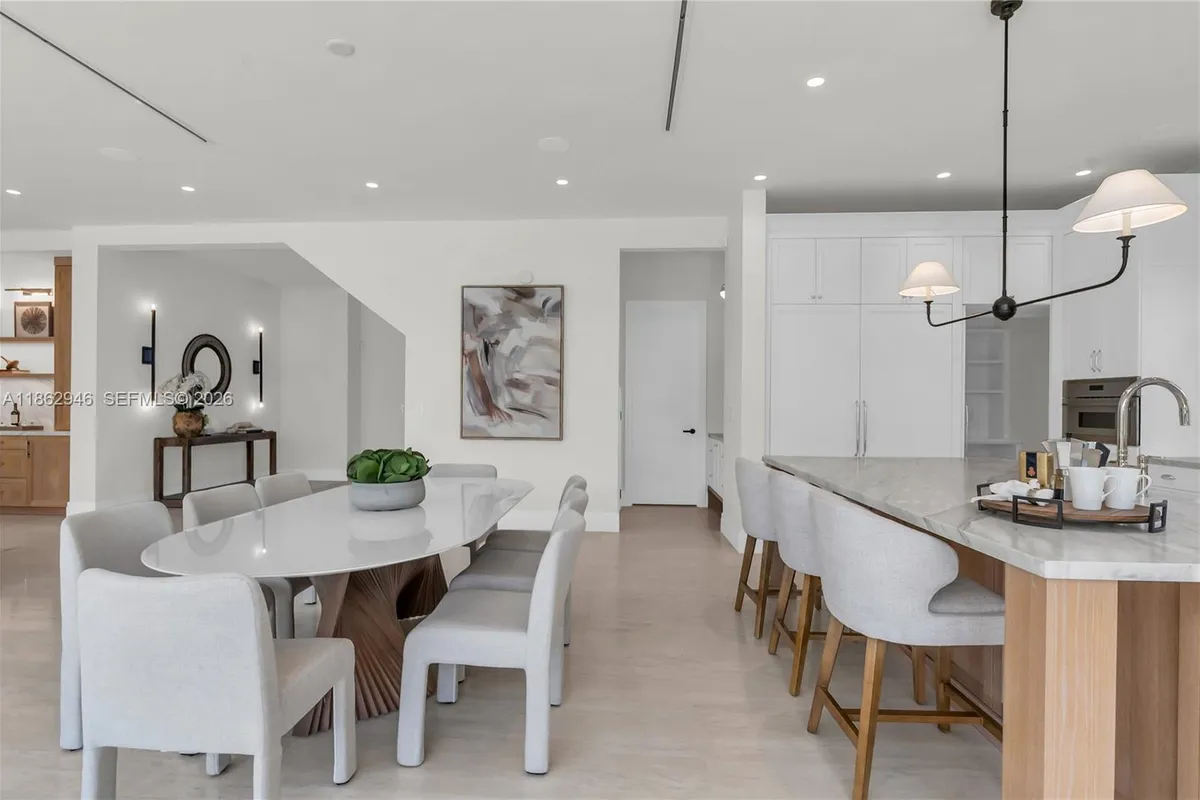 5950 SW 83rd St, South Miami FL 33143