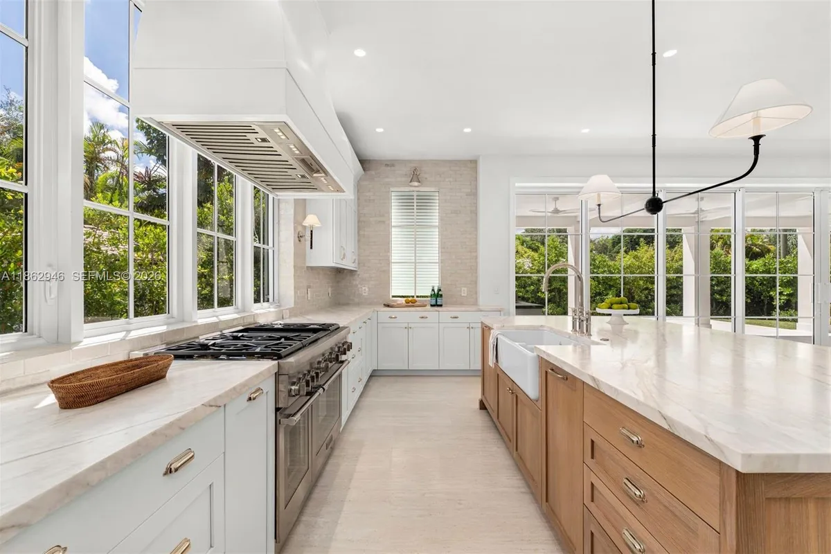 5950 SW 83rd St, South Miami FL 33143