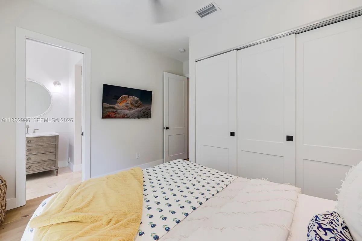 6910 SW 145th Ter, Palmetto Bay FL 33158