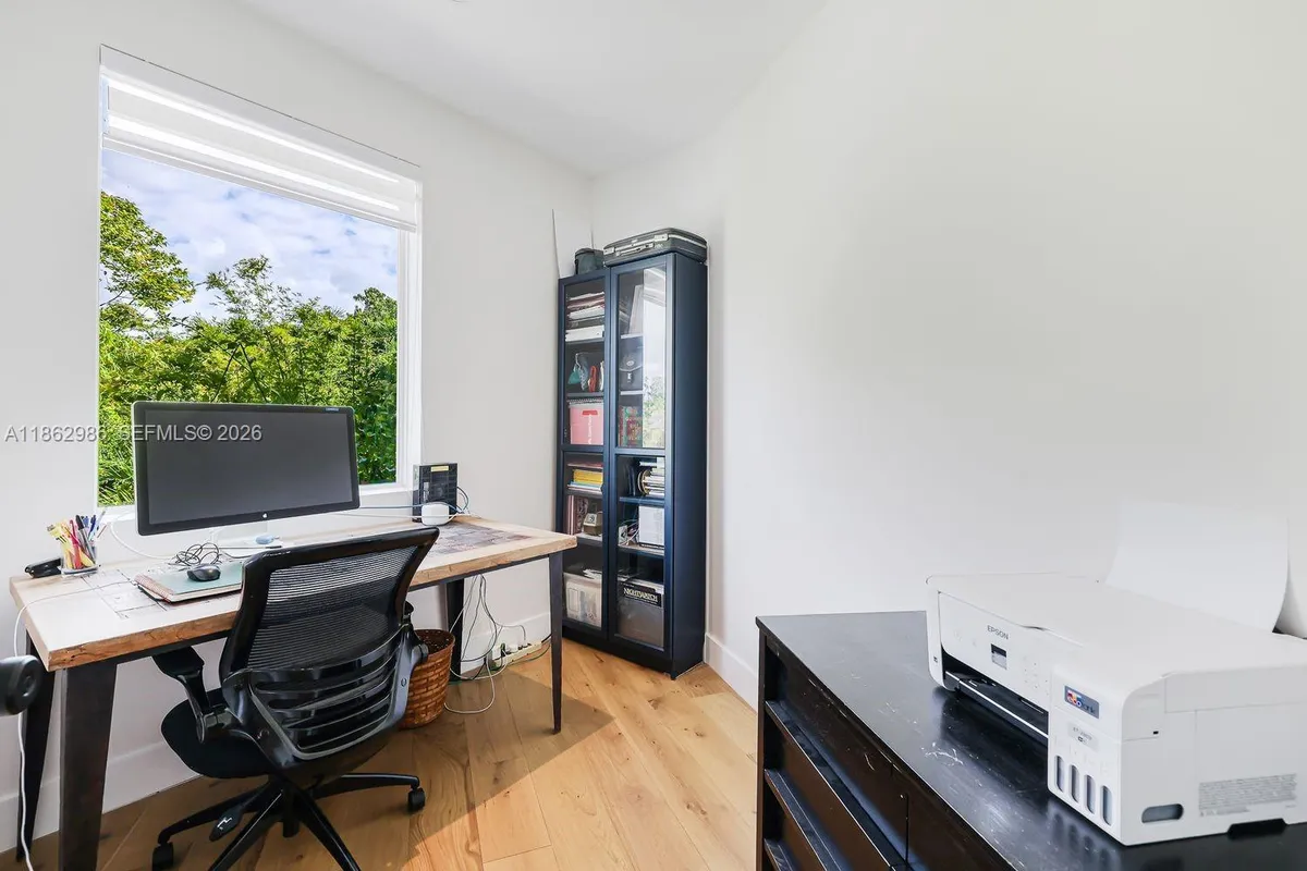 6910 SW 145th Ter, Palmetto Bay FL 33158