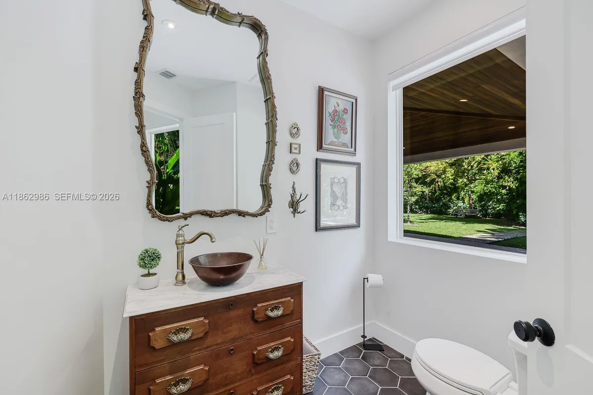 6910 SW 145th Ter, Palmetto Bay FL 33158