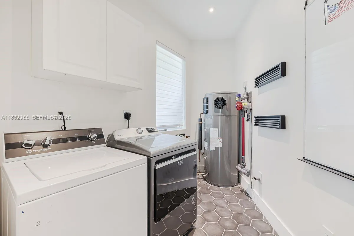 6910 SW 145th Ter, Palmetto Bay FL 33158