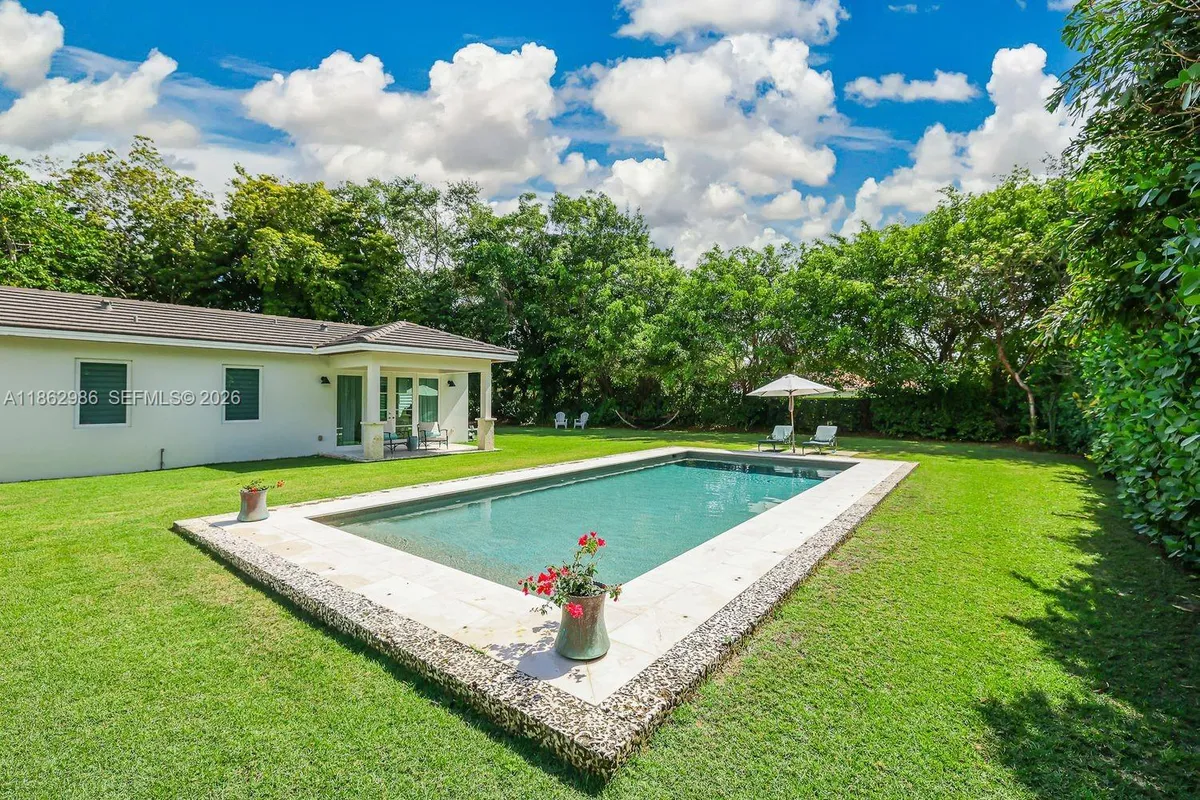 6910 SW 145th Ter, Palmetto Bay FL 33158