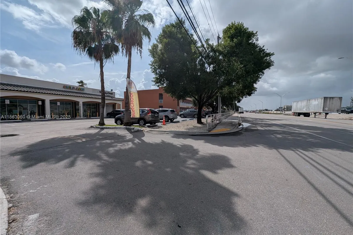 12975 W Okeechobee Rd # 10, Hialeah Gardens FL 33018