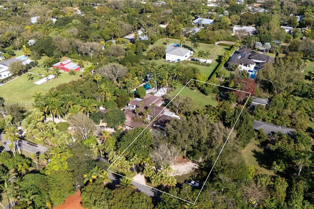 6767 SW 67th St, South Miami FL 33143