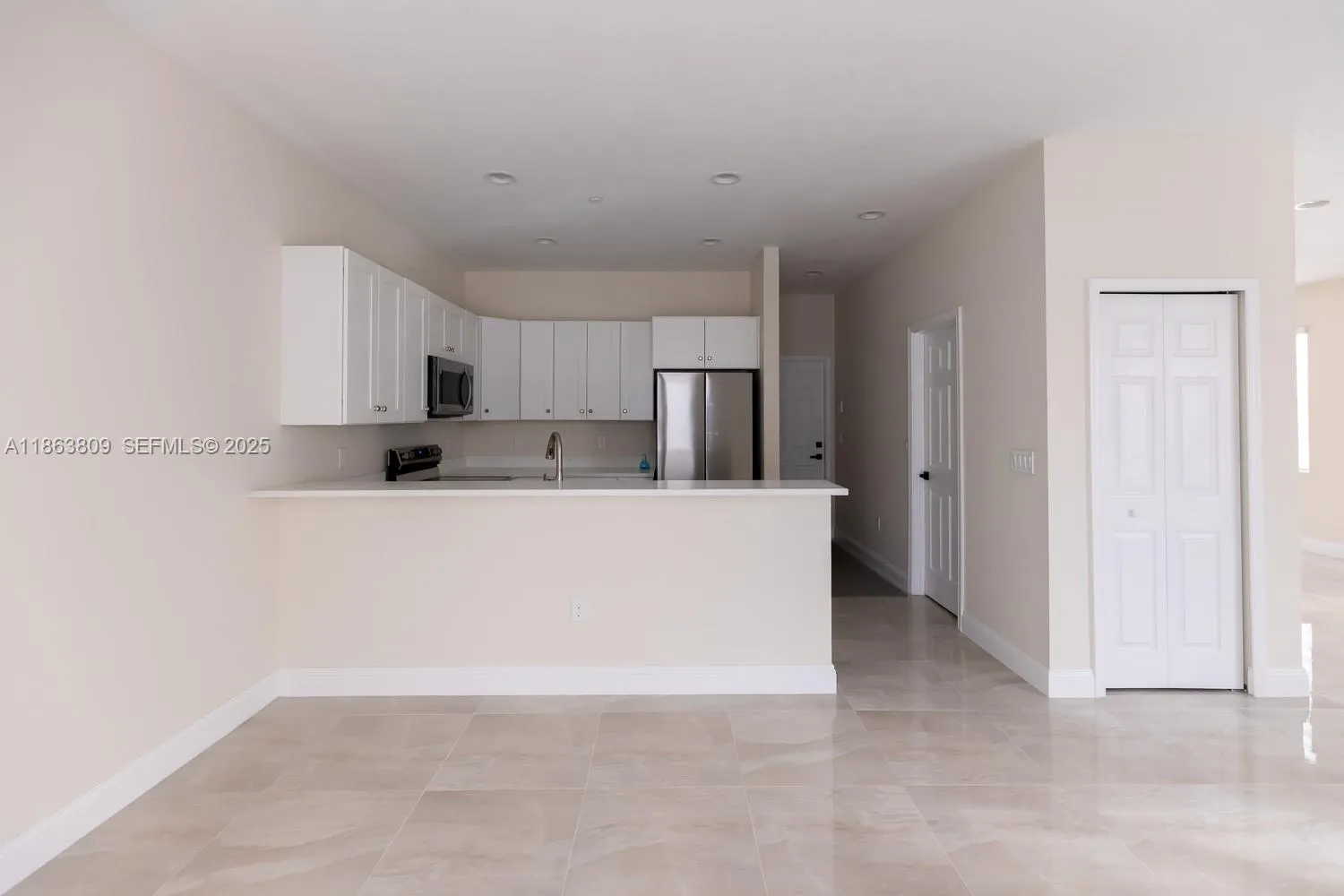 5400 NW 57th Ct, Tamarac FL 33319