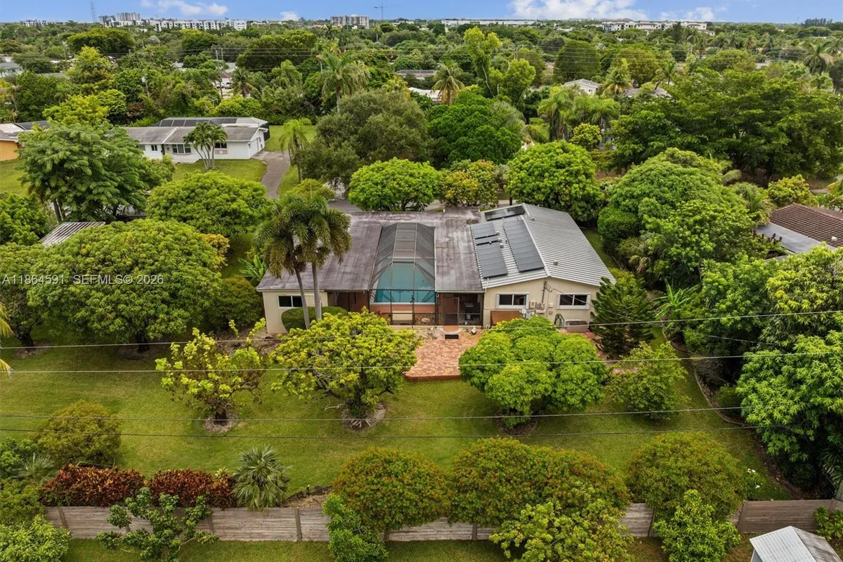 17625 SW 91st Ave., Palmetto Bay FL 33157