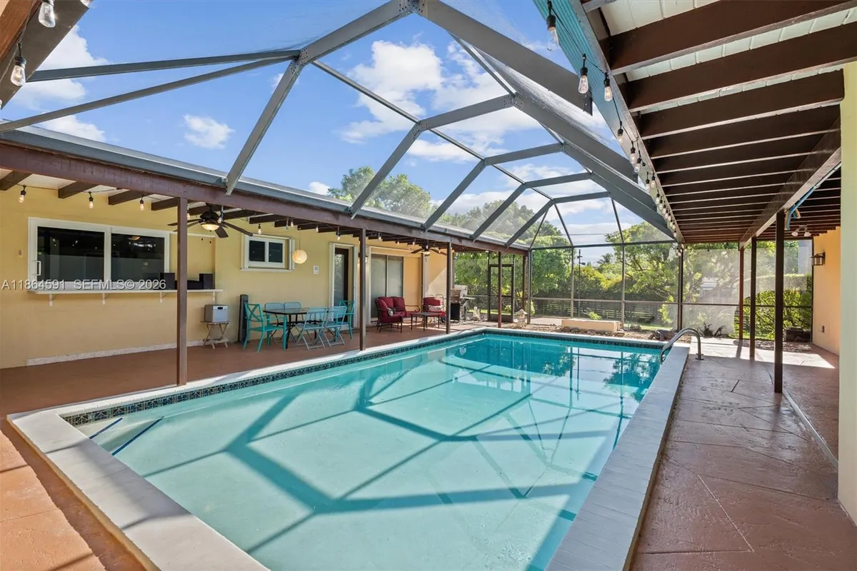 17625 SW 91st Ave., Palmetto Bay FL 33157